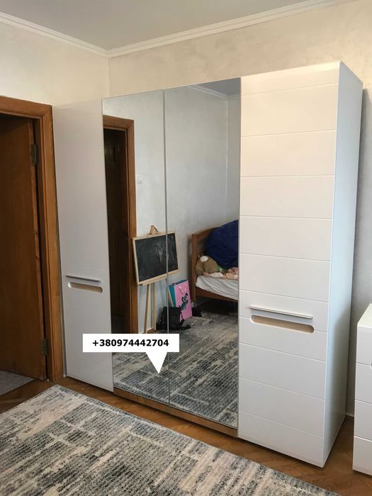 Зібрати меблі. Скласти меблі. Монтаж меблів.