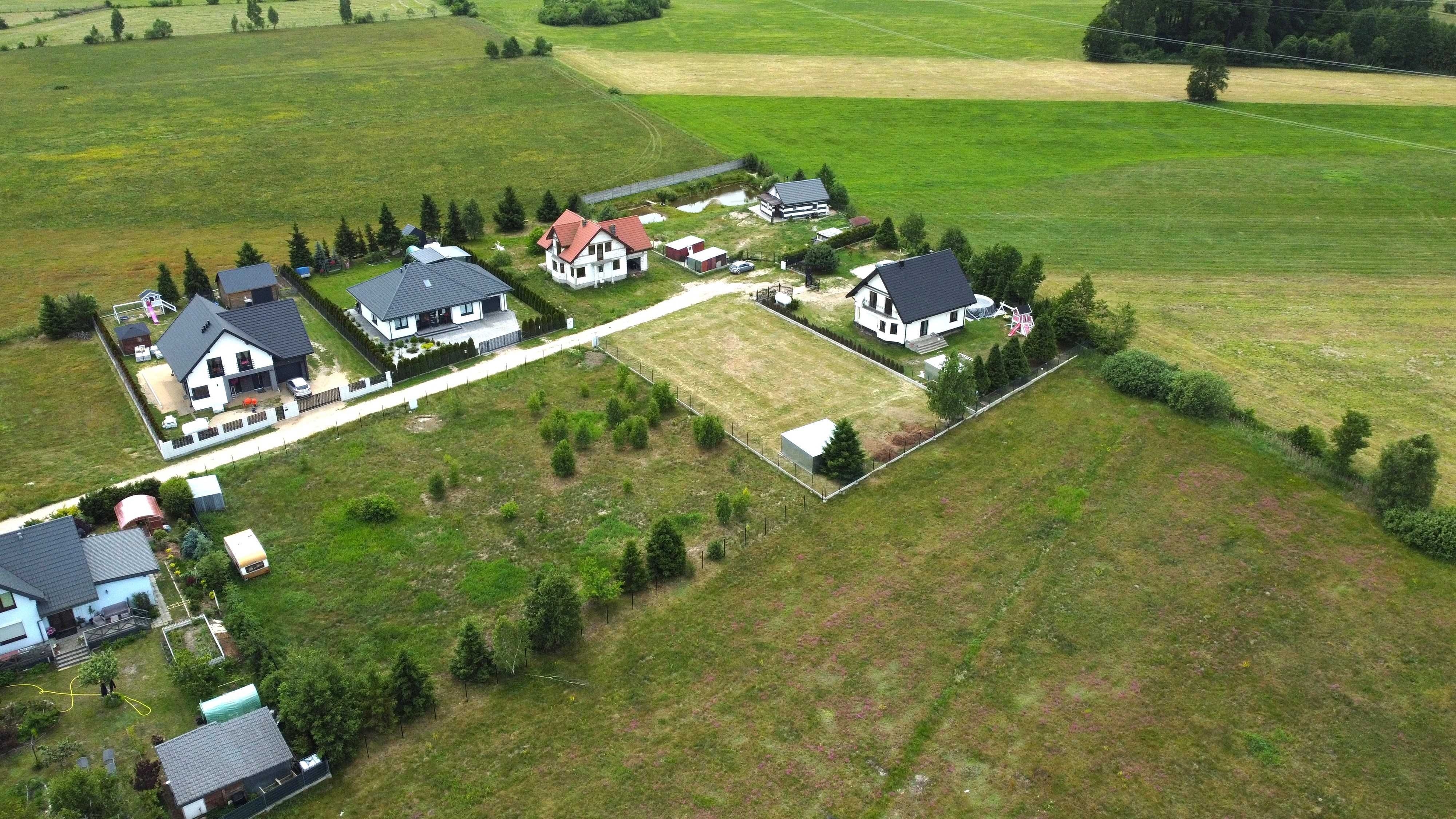 Dom 146 m² działka 1080 m² - 8 km od miasta