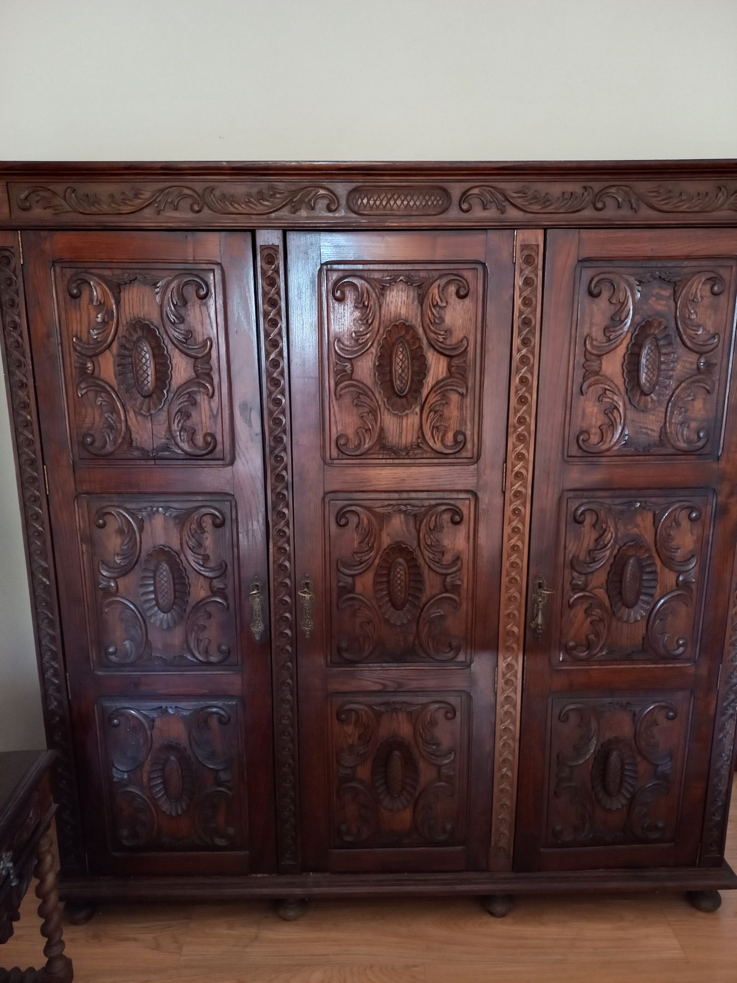 Mobilia de quarto antiga