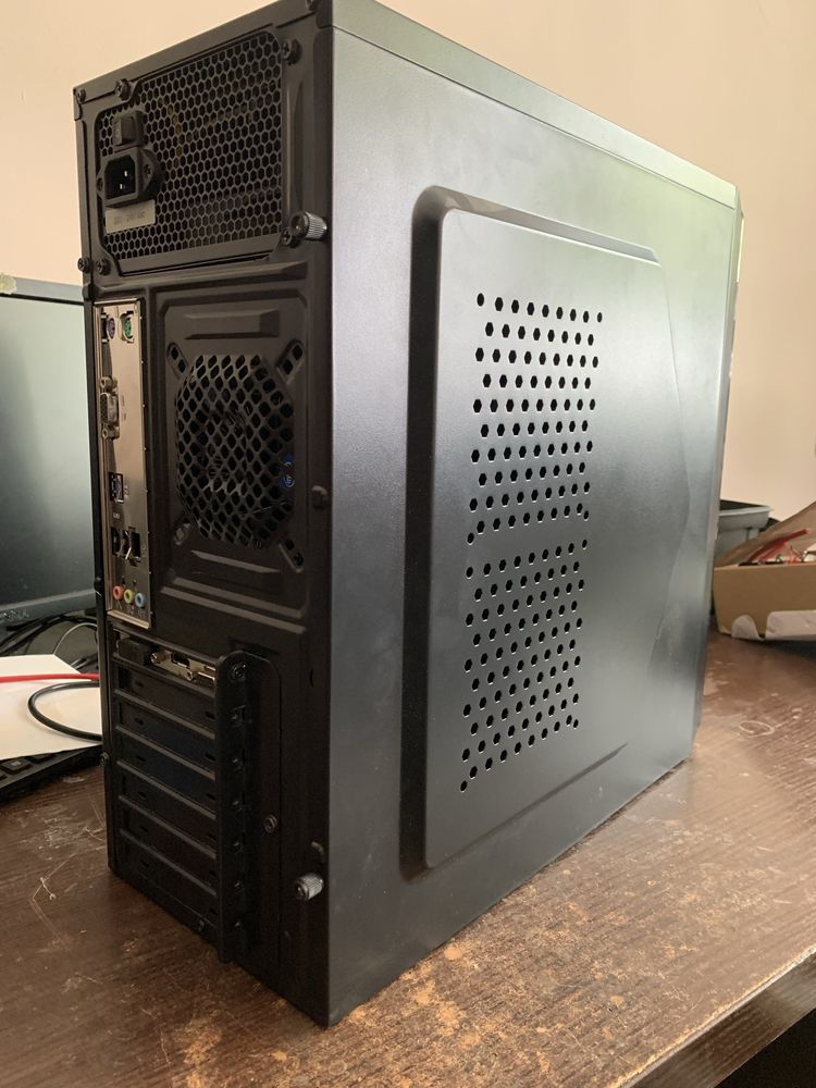 Системний блок Vinga Core i3 7th gen RAM 8gb DDR4 SSD 256gb