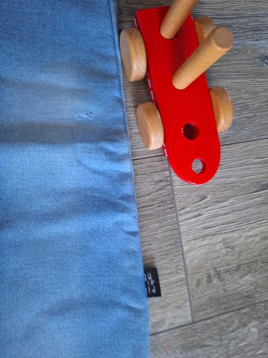 Spodnie jeansowe: jasne,bielone z przetarciem: Piu do Me- dzieci- nowe