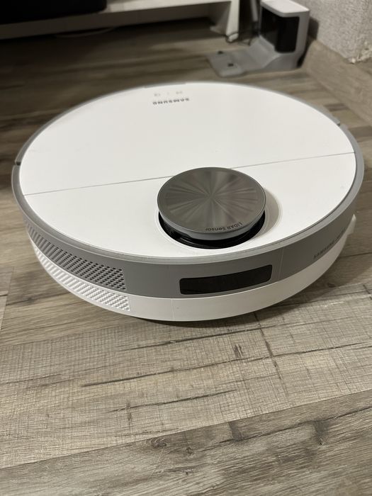 Продам Робот-пилосос Samsung VR30T80313W