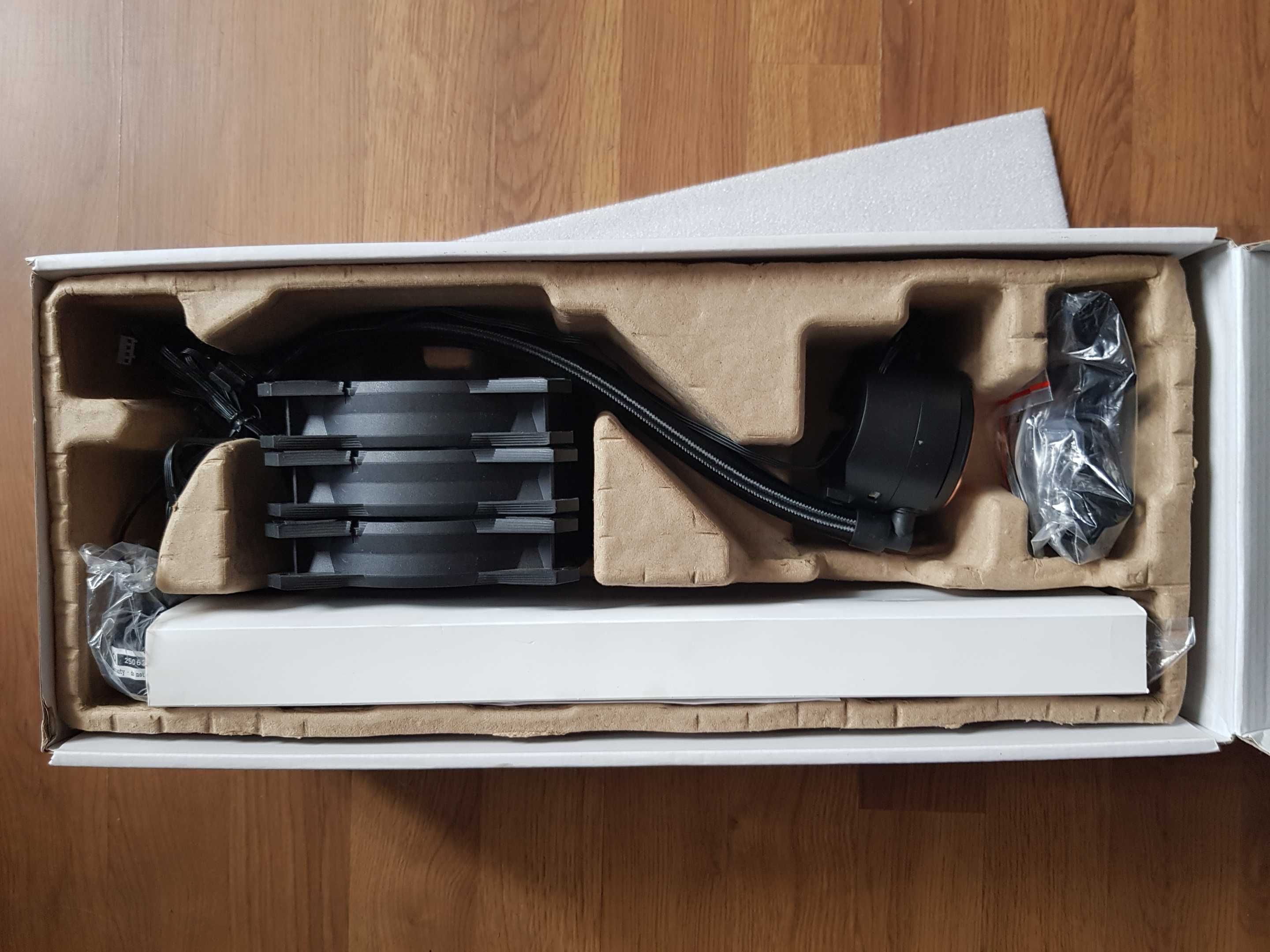 MSI Mag CoreLiquid 360R AIO Chłodzenie wodne