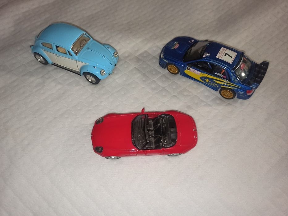 Машинки, іграшки, літаки дитячі