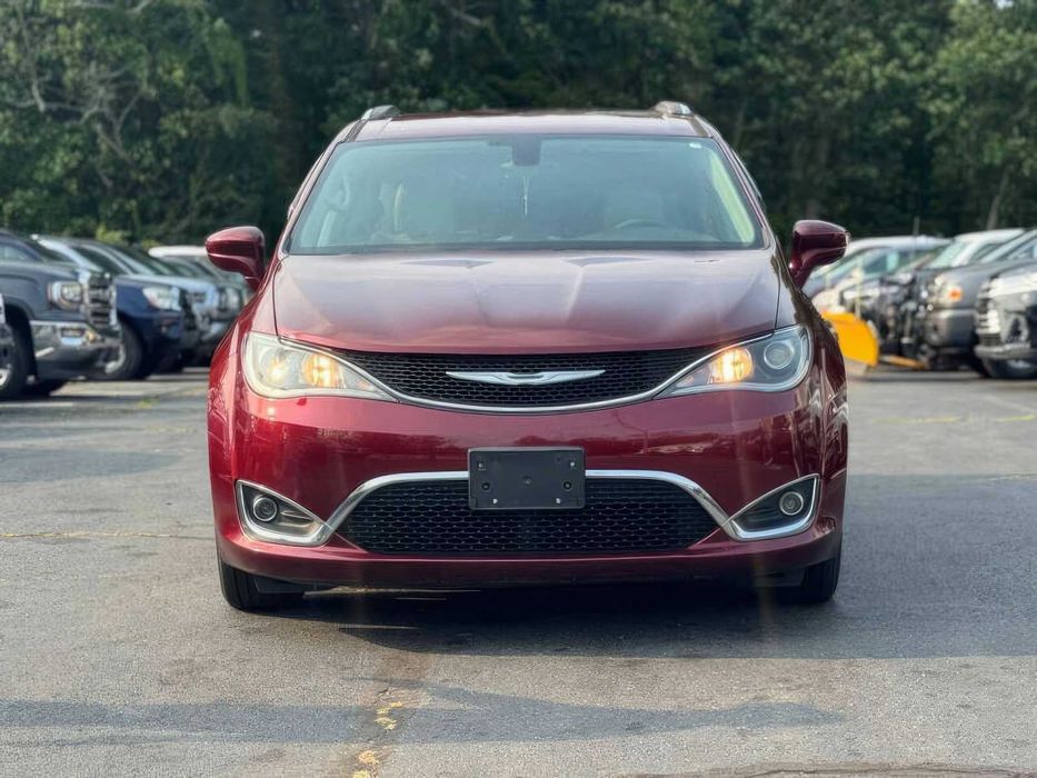 Chrysler Pacifica Touring-L Plus      2017