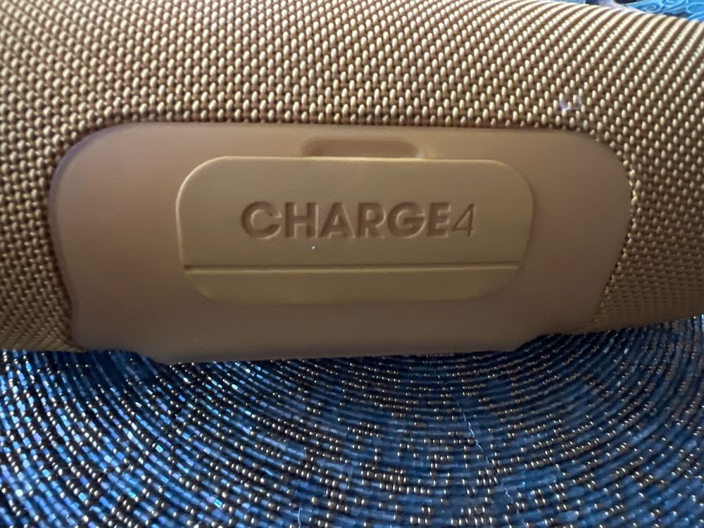 JBL Charge 4 żółty - z pokrowcem