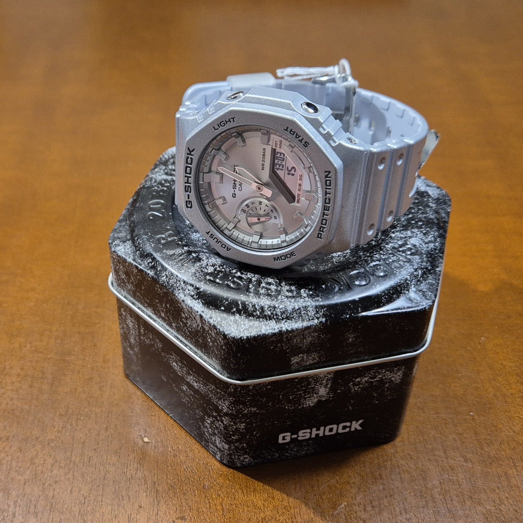 Nowy Casio G-Shock GA-2100FF-8AER gwarancja 3 lata