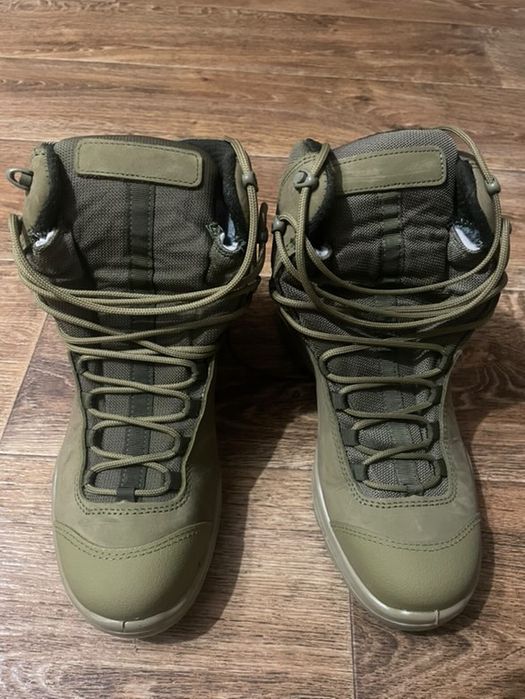 Продам берцы новые