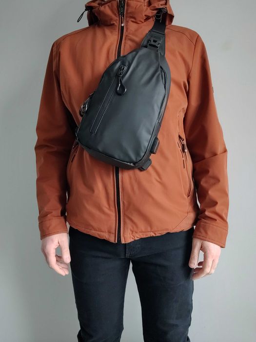 558 Нагрудна сумка слінг