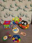 Zestaw zabawek dla niemowlaka skip hop fisher price