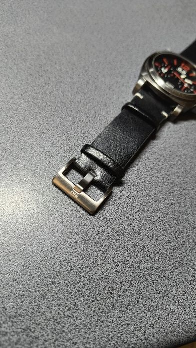 Sportowy zegarek wz. panerai