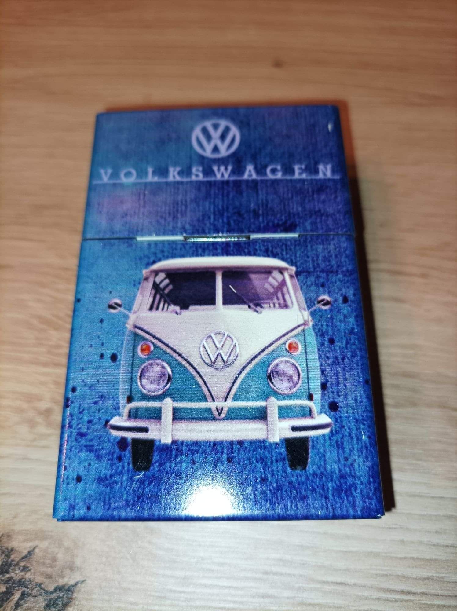 Kolekcjonerska papierosnica Pude)ko z wizerunkiem. VW T2