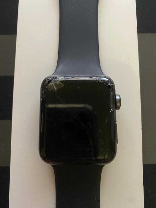 Apple Watch Series 3 com vidro partido