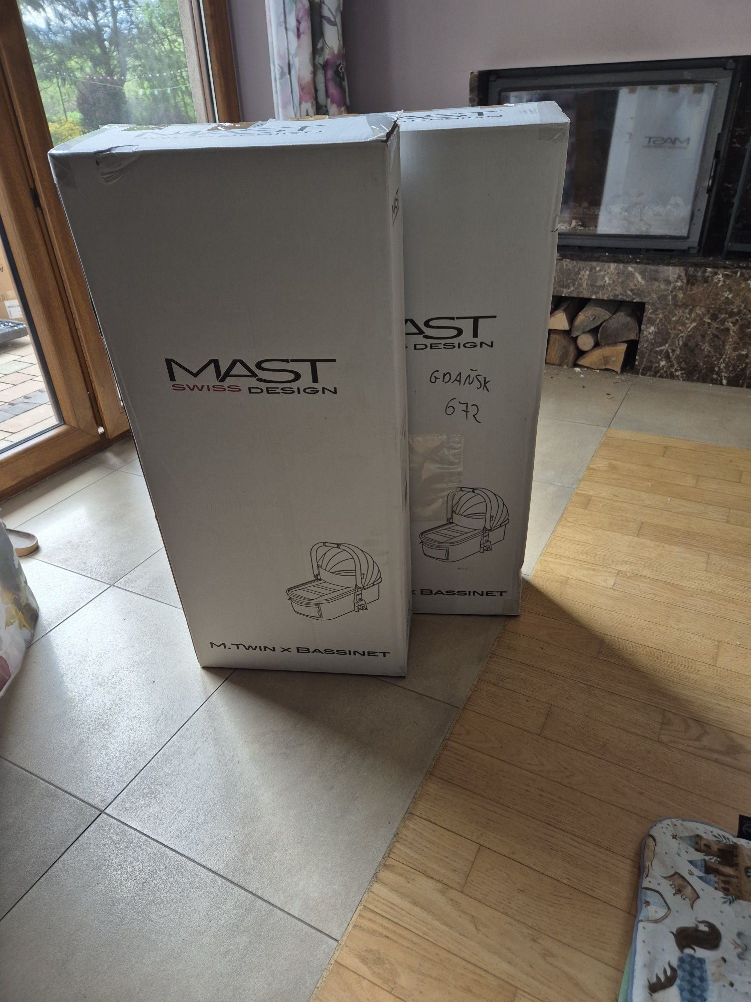 Gondole Mast Swiss Design  M Twin X czarne