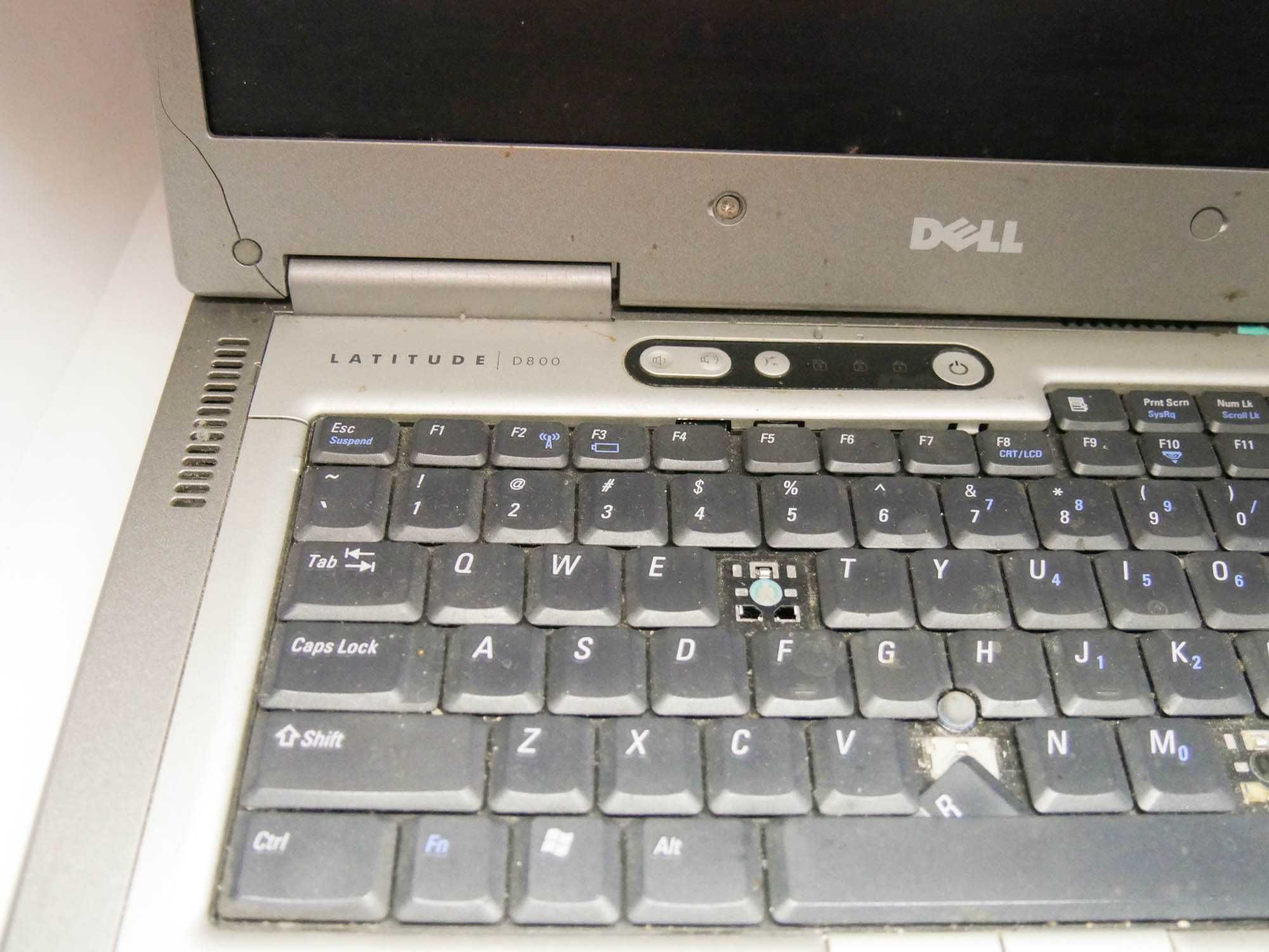 Laptop DELL Latitude D800 opcja paczki / osobisty odbior