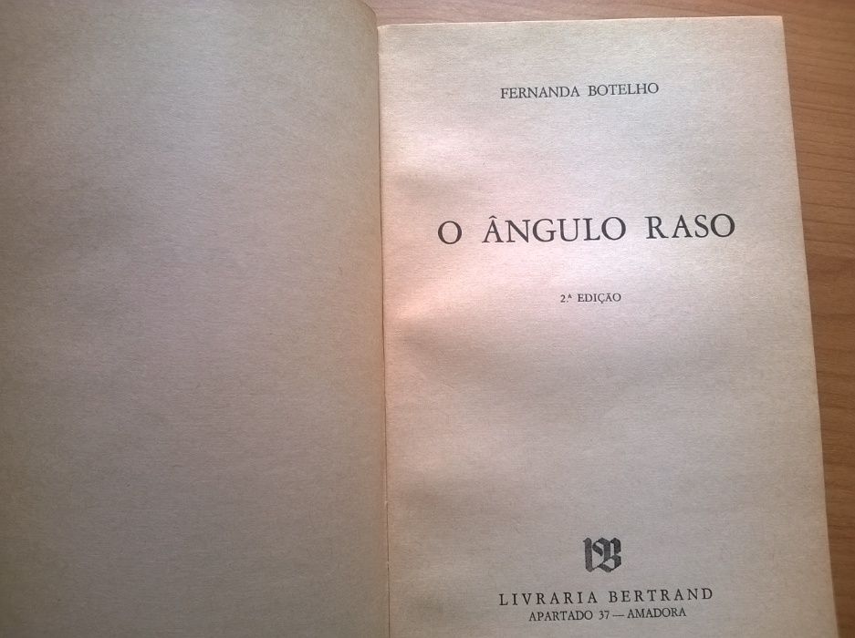 Calendário Privado + Ângulo Raso - Fernanda Botelho