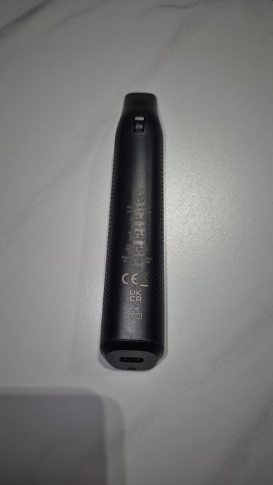 Golarka Philips OneBlade Pro 360 nasadki podstawka ładująca etui