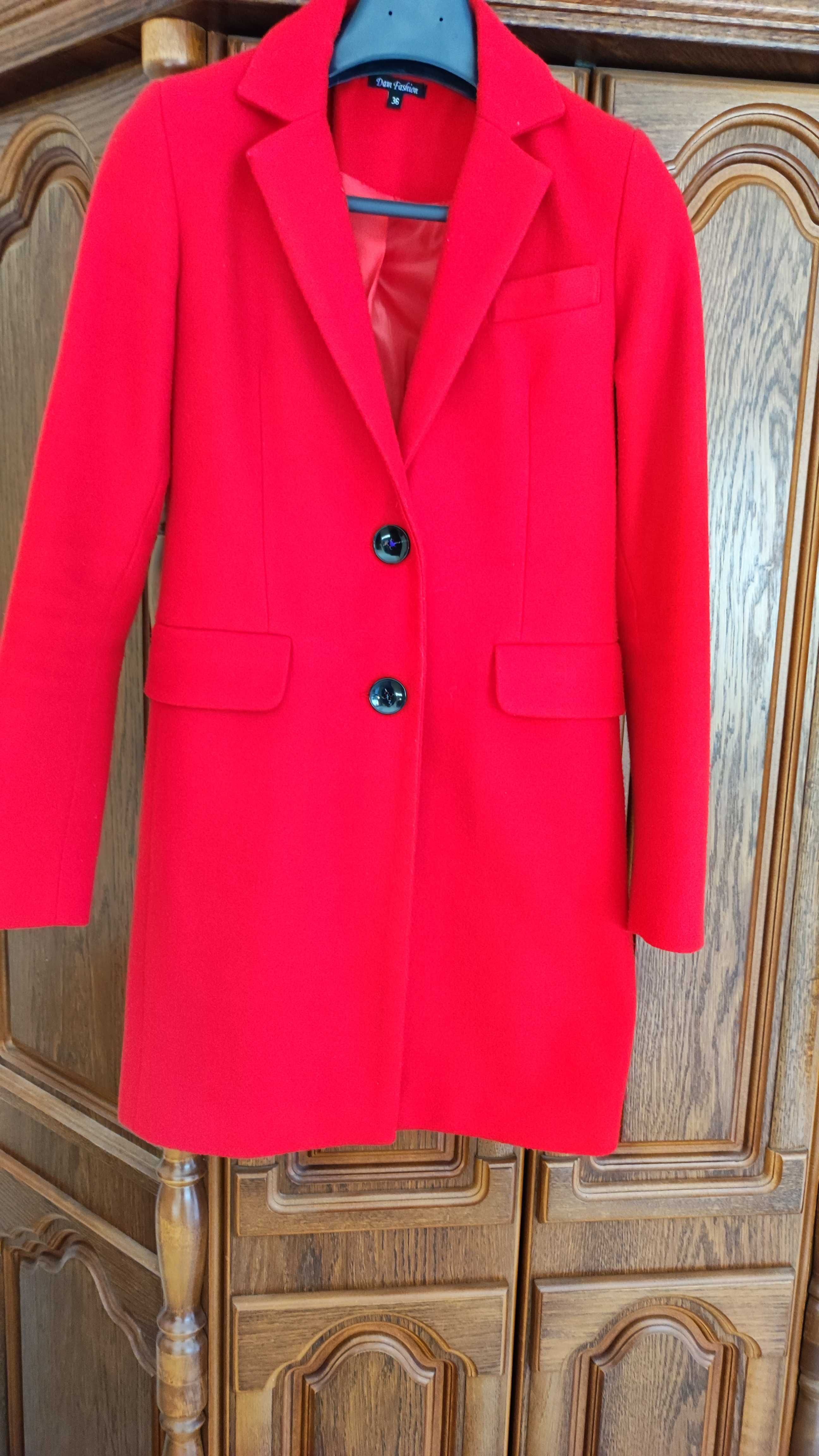 Płaszcz damski rozmiar 36 czerwony