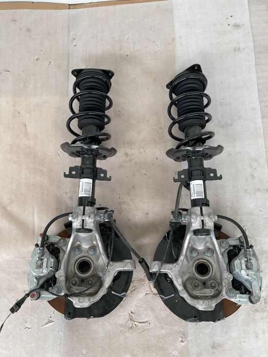 Renault Megane IV 4 1.6 E-Tech Hybryda McPerson Zwrotnica Prawa Lewa