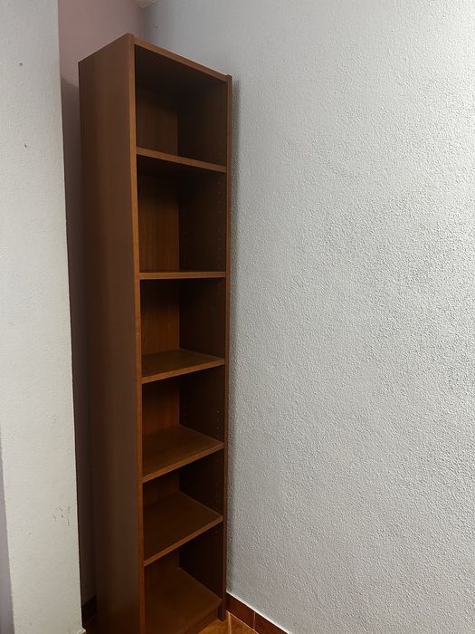Movel alto com prateleiras IKEA