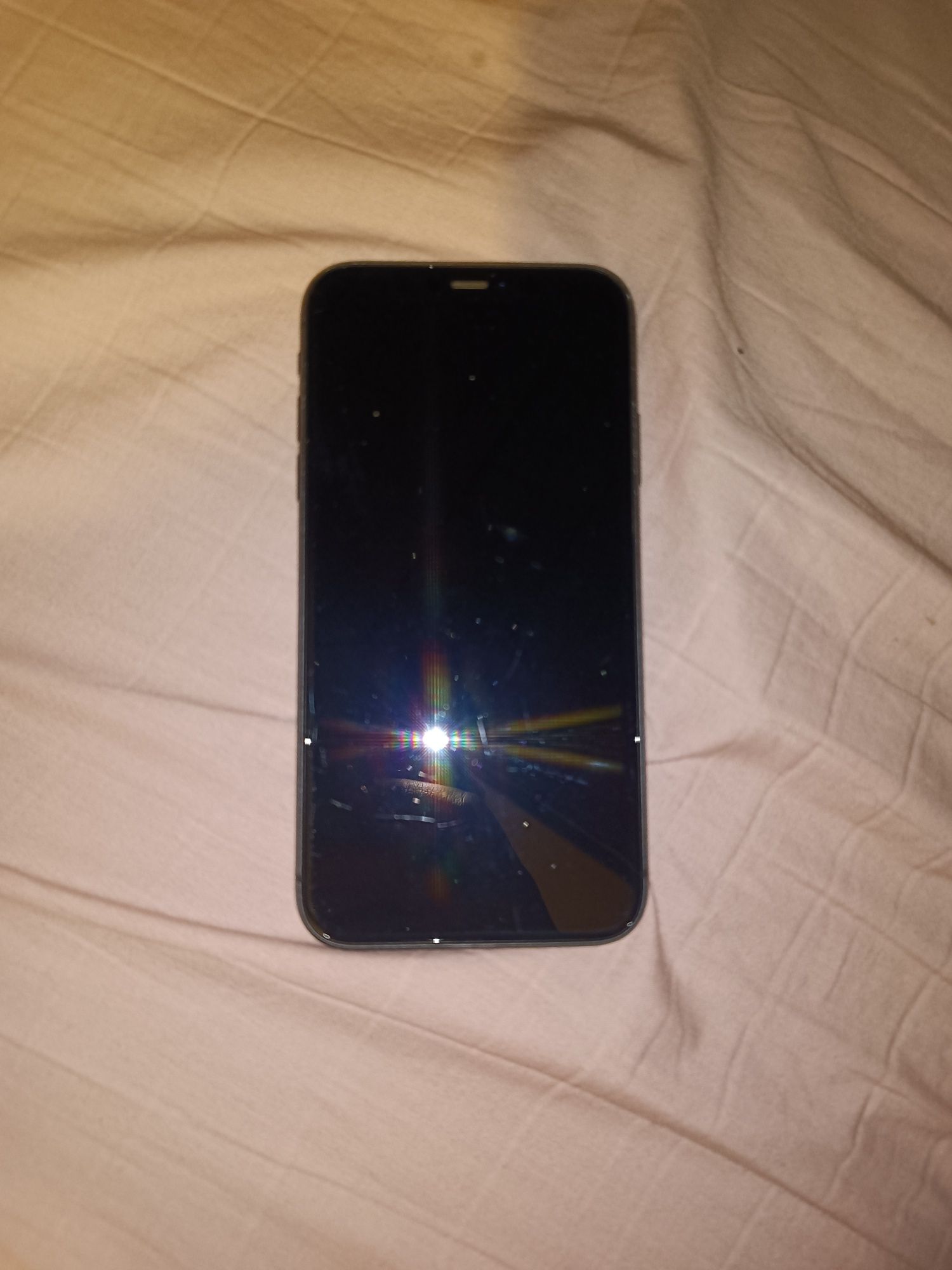 Vendo iPhone 11 Cinza para PEÇAS