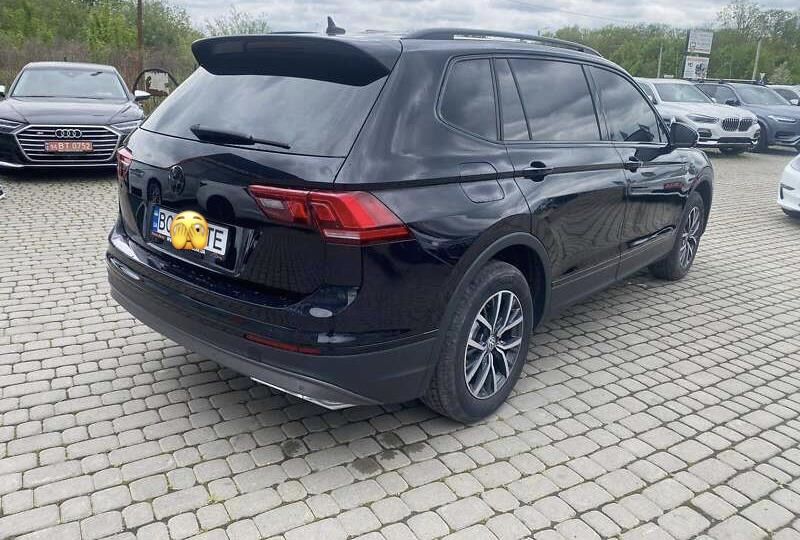 Volkswagen  Tiguan 2017 SE