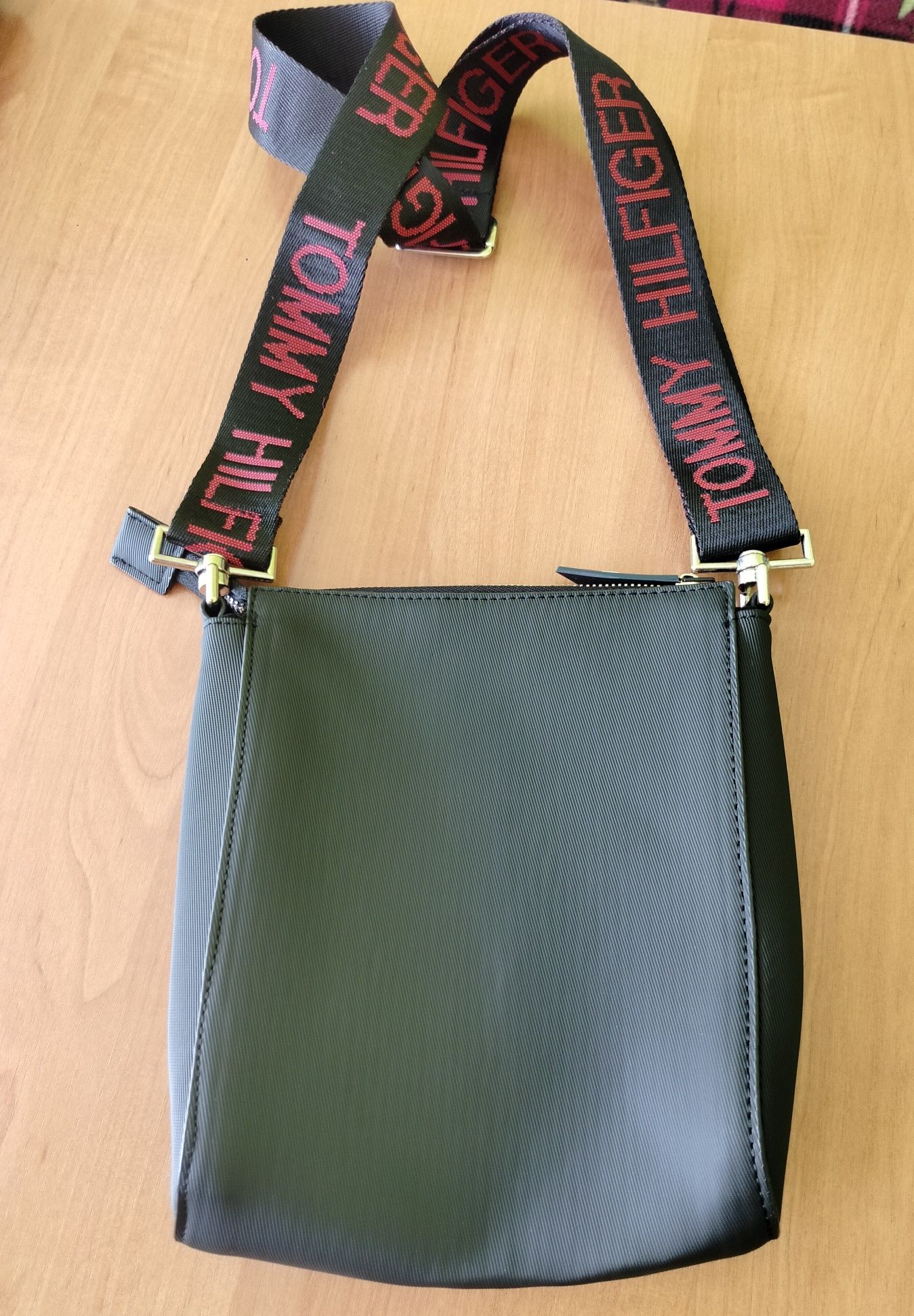 Nowa Torebka Tommy Hilfiger czarna
