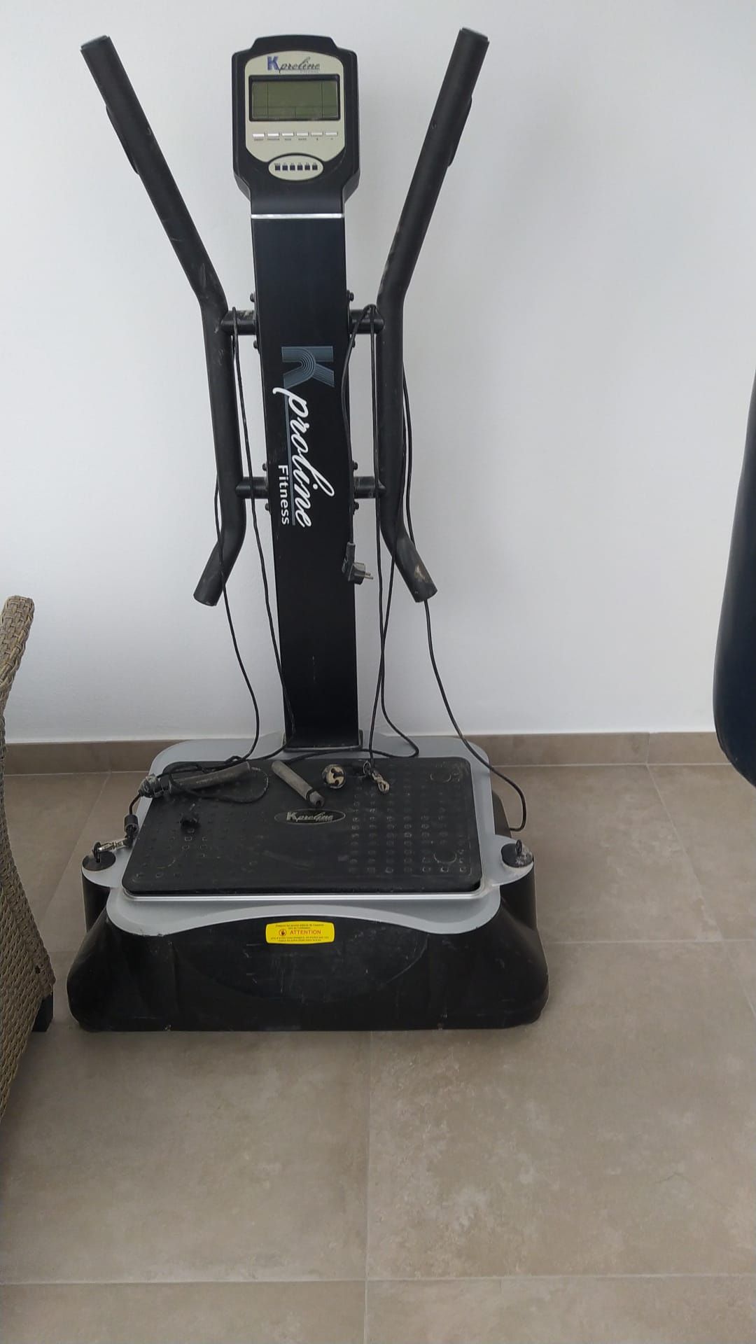 Máquina vibratória  de exercícios