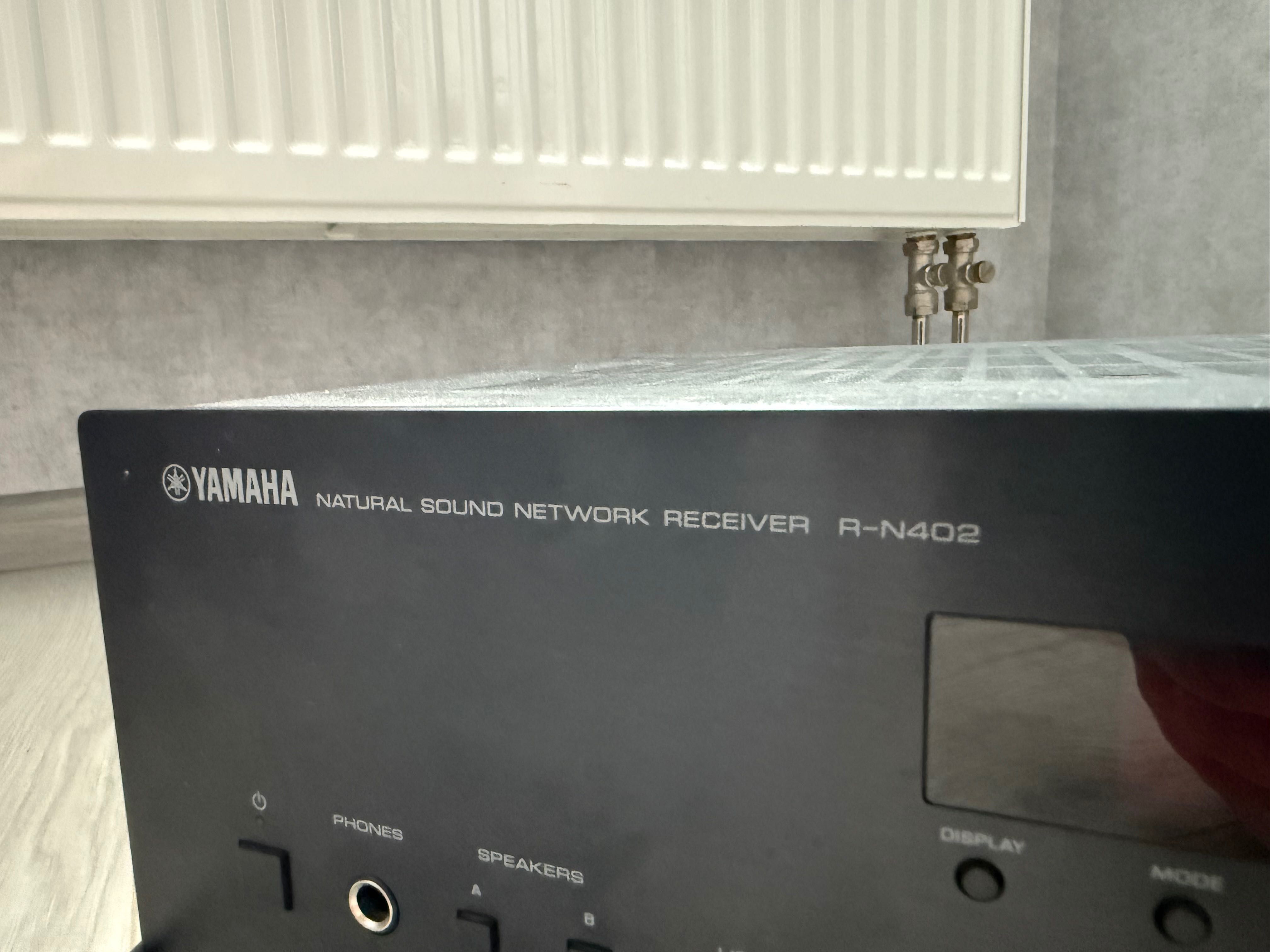 Hi-Fi мережевий ресивер Yamaha R-N402