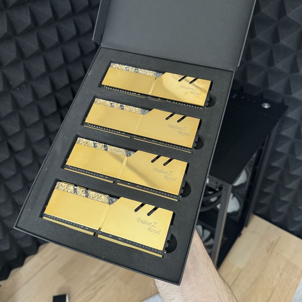 128Gb Gskill TridentZ Royal 4x32 Ddr4 оперативна памʼять