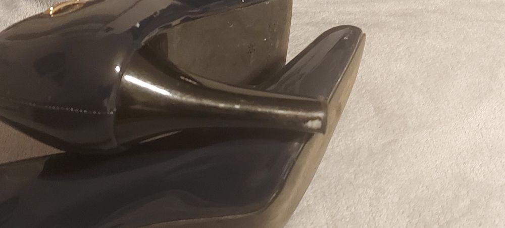 Granatowe czółenka 39