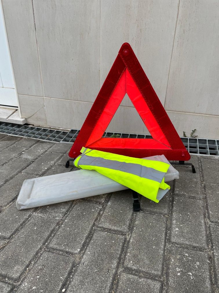 Kit emergência na estrada