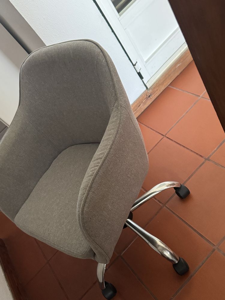 Cadeira de escritorio