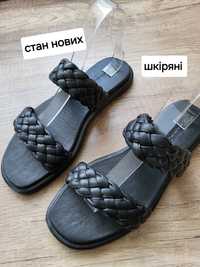 Шкіряні шльопанці Tamaris