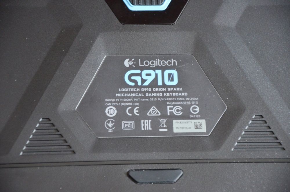 Механическая игровая клавиатура с RGB-ПОДСВЕТКОЙ Logitech G910