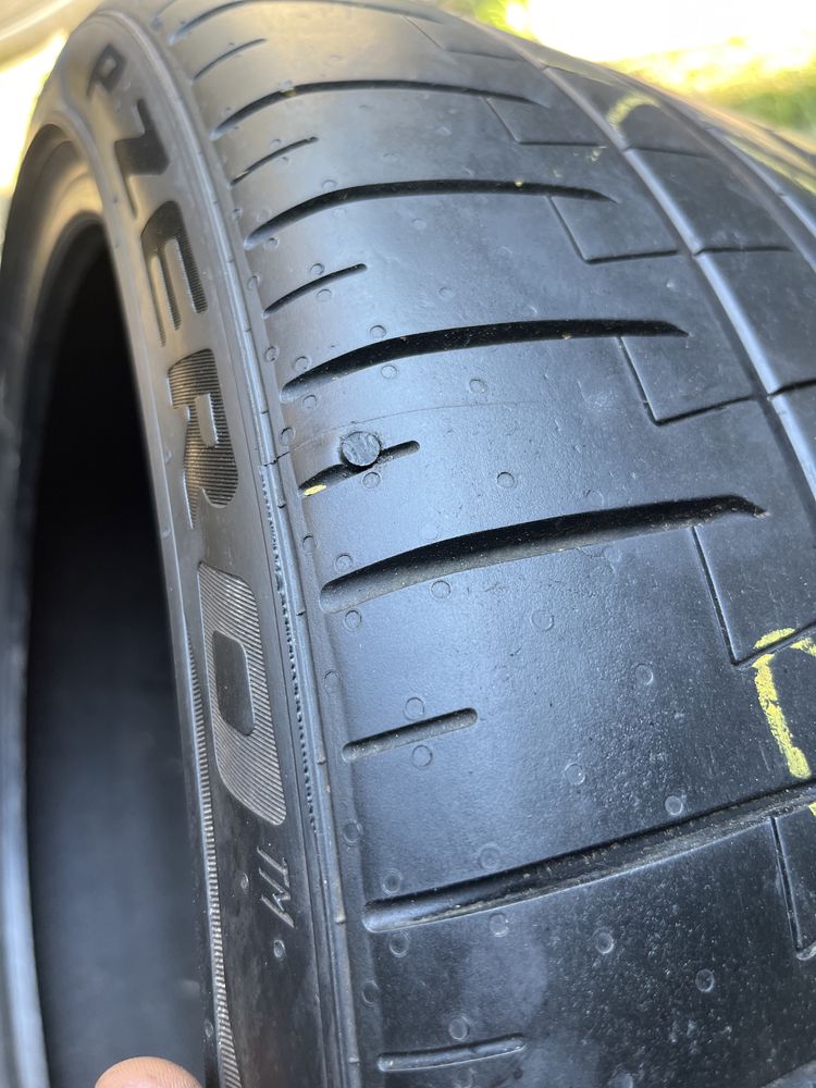 2x 305/30ZR21 opony letnie Pirelli P Zero jak nowe