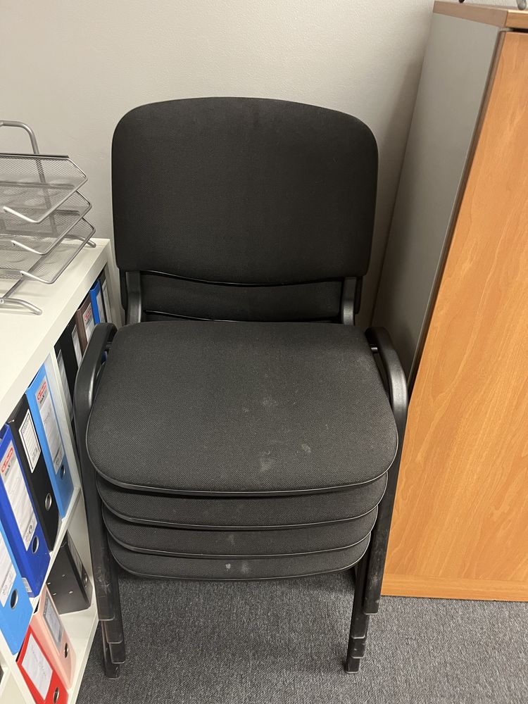 Sprzedam krzesła biurowe 7 sztuk