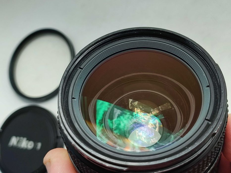 Nikon AF Nikkor 35-70mm 1:2.8 Non-D - справний самурай, перша версія!