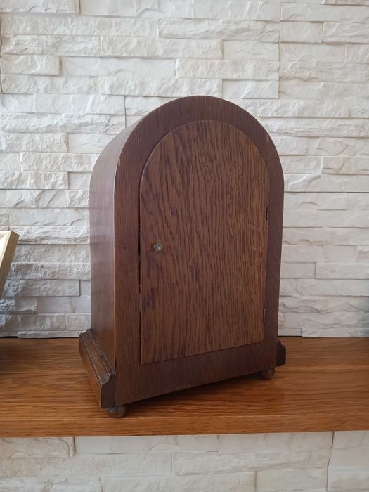 Kominkowy zegar Baba