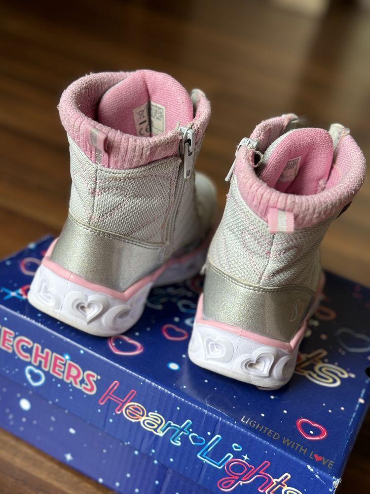 Дівчачі черевики skechers ТЕРМІНОВО