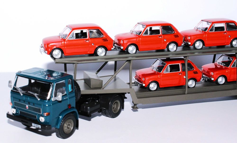 Star C-28 z ładunkiem , na naczepie D-91