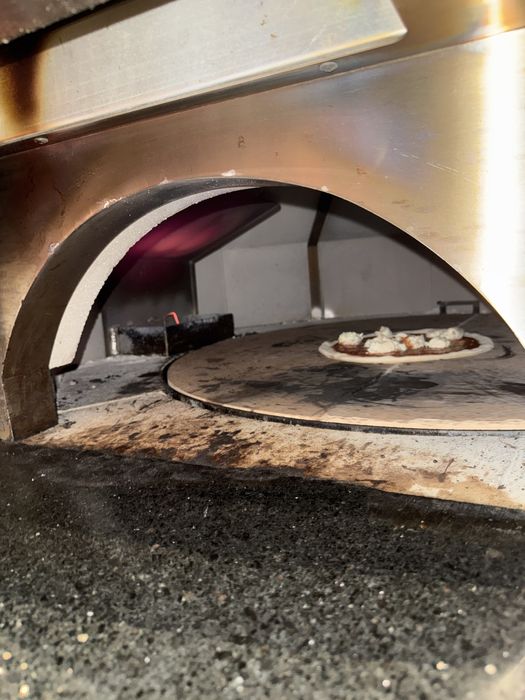 Vende-se forno pizza