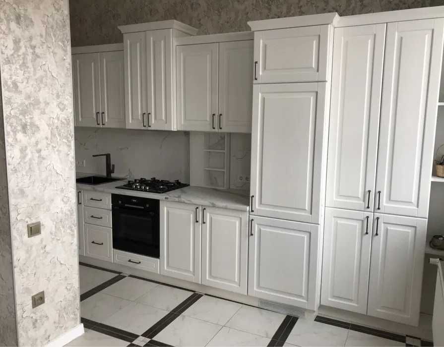 Продаю 3-к 100м2,  Центр, Дмитриевская, Новострой, Центральный Рынок