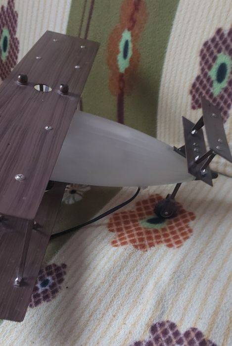 Lampka nocna samolot