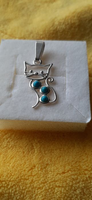 Srebrna zawieszka kotek