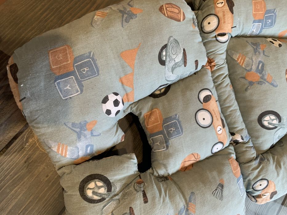 Матрас у візок, стільчик для годування. Б/у