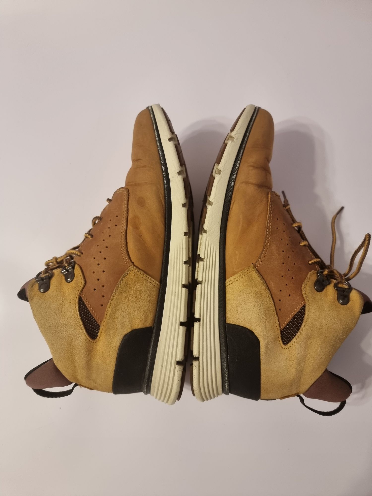 Buty trapery musztardowe skórzane nubuk rozmiar 39 Timberland
