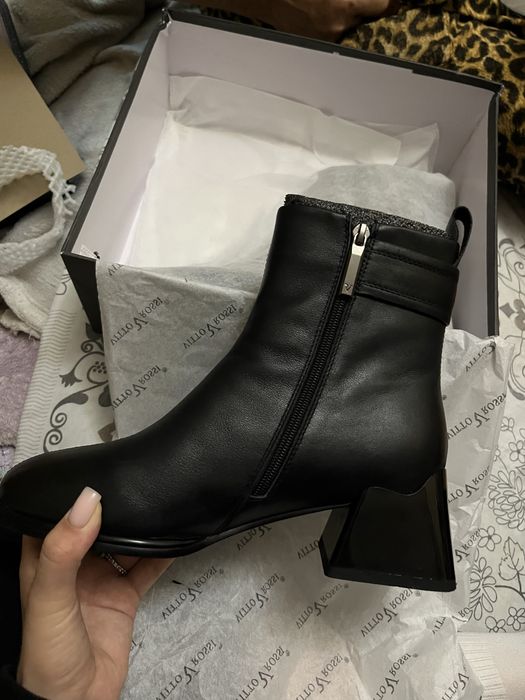 Продам нові ботильйони Vitto Rossi