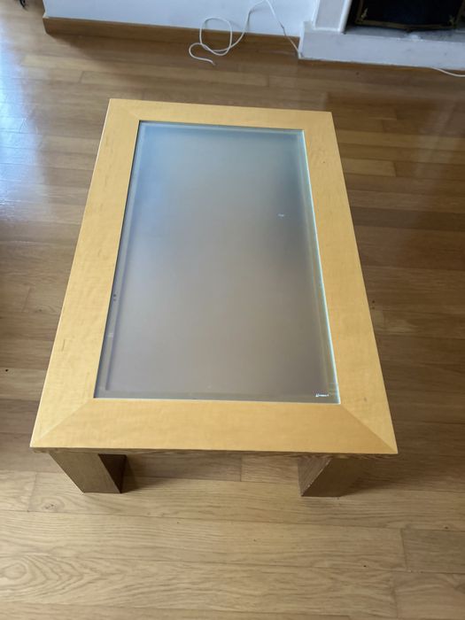 Mesa de centro de madeira maciça