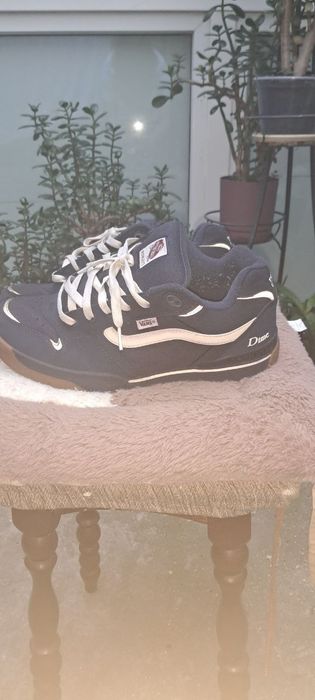 Vans x Dime Rowley xlt Navy Blue дутыши
Состоянее отличное
Размер:44 (